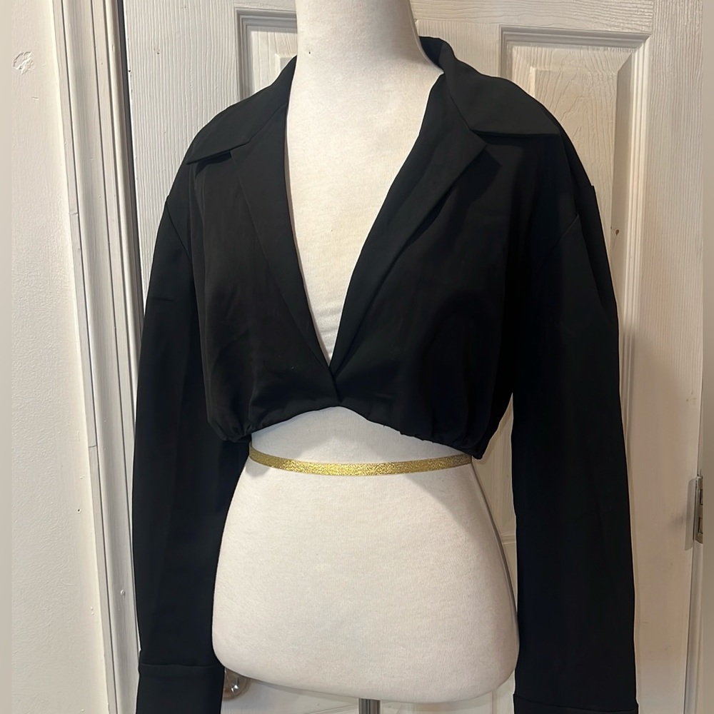 ZARA NWT Special Edition long sleeve blouse crop top with underwire size “XL”